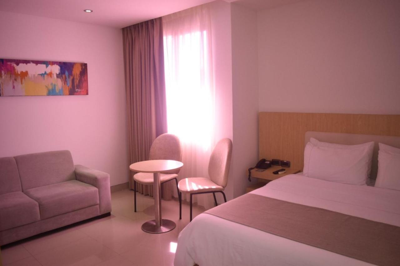 Radisson Diamond Barranquilla Hotel Exterior foto