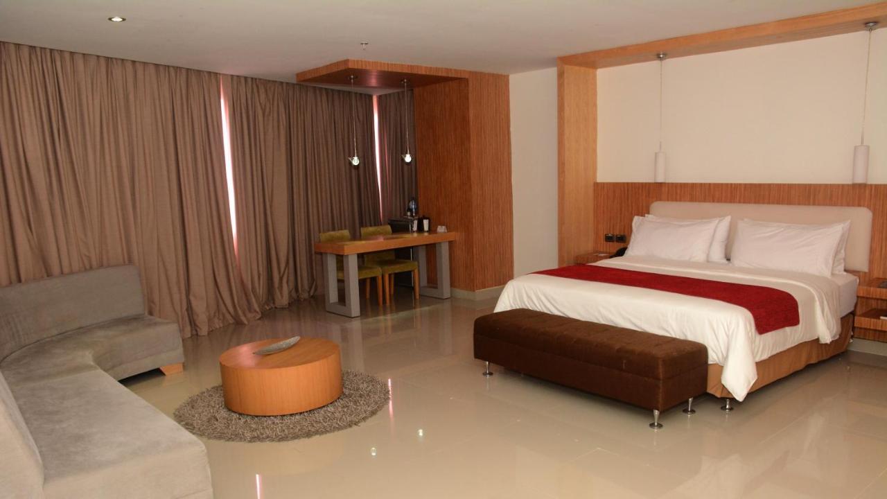 Radisson Diamond Barranquilla Hotel Exterior foto